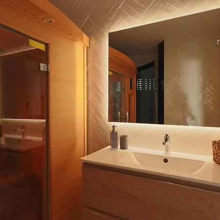 Seaside Luxury Flat - Jacuzzi - Sauna - Sea View *