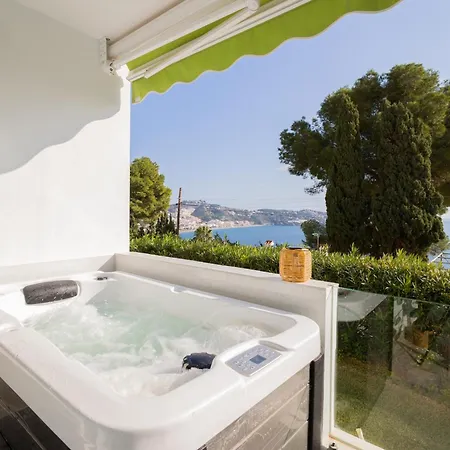 Seaside Luxury Flat - Jacuzzi - Sauna - Sea View Апартаменты Ла-Эррадура