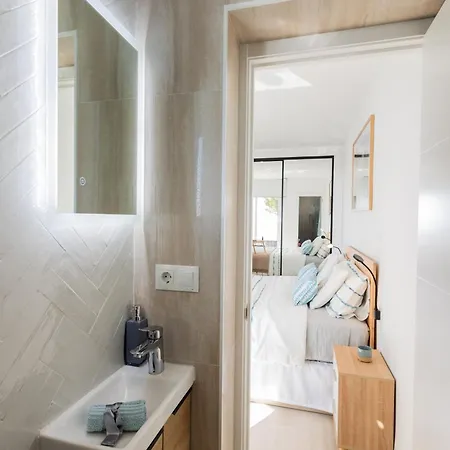 Seaside Luxury Flat - Jacuzzi - Sauna - Sea View *