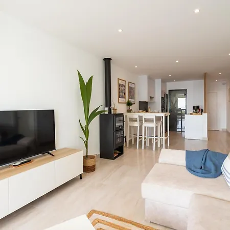 Seaside Luxury Flat - Jacuzzi - Sauna - Sea View Apartmán *