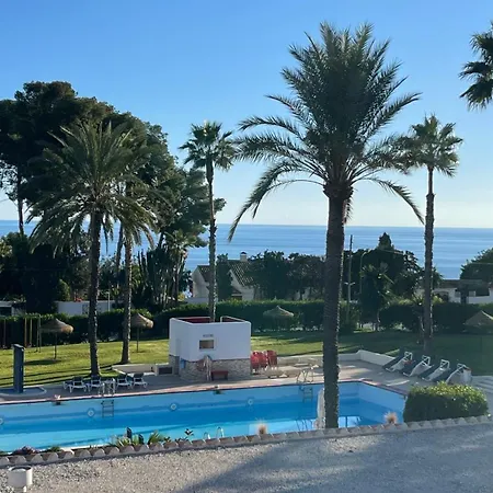 Seaside Luxury Flat - Jacuzzi - Sauna - Sea View Apartmán *